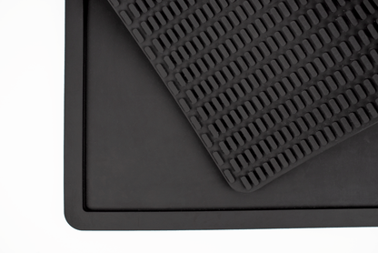 Silicone Feeding Placemat w/ Splash Guard (Black)