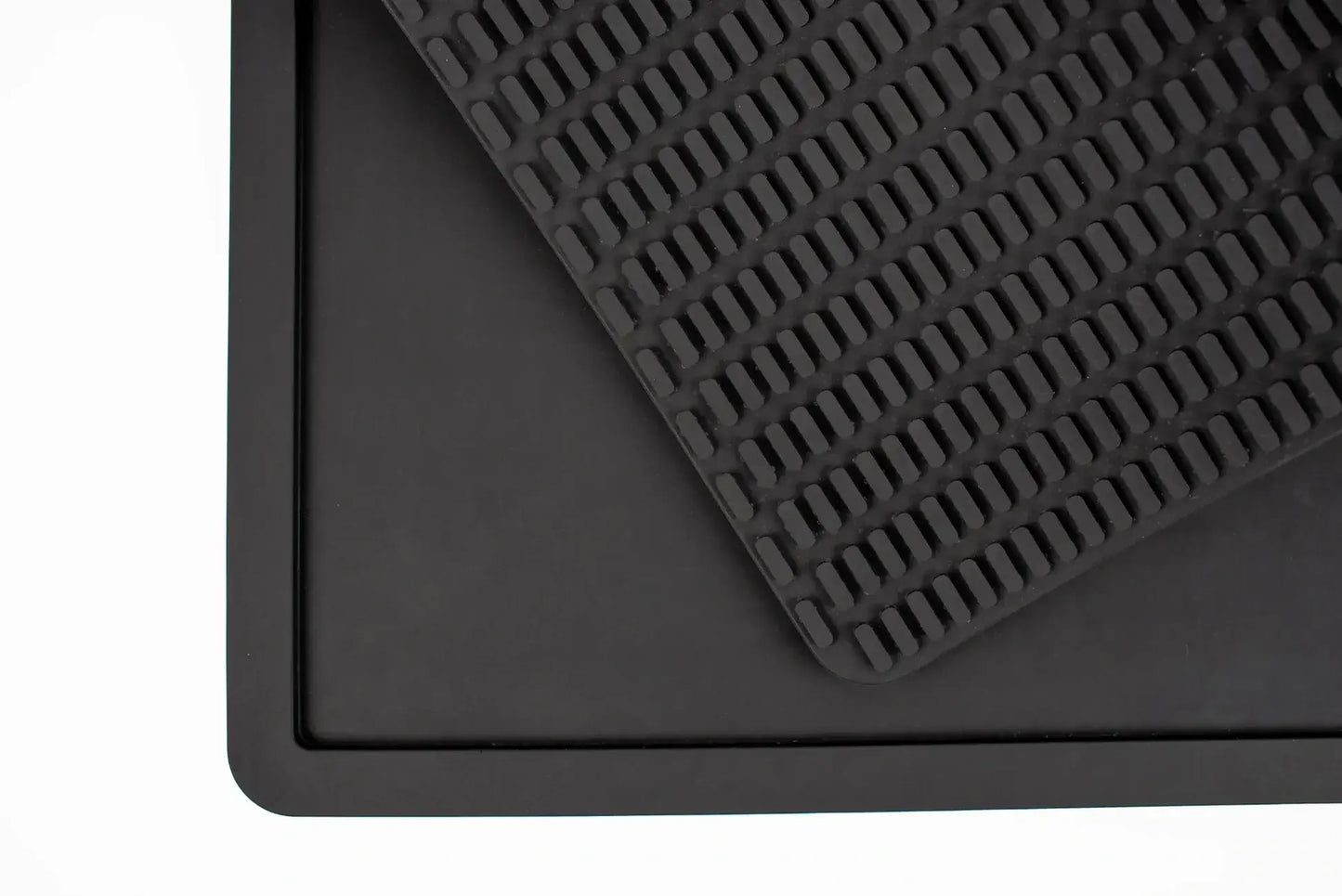 Silicone Feeding Placemat w/ Splash Guard (Black)